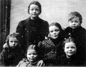 Kite Family on day of admittance with Emma 1919